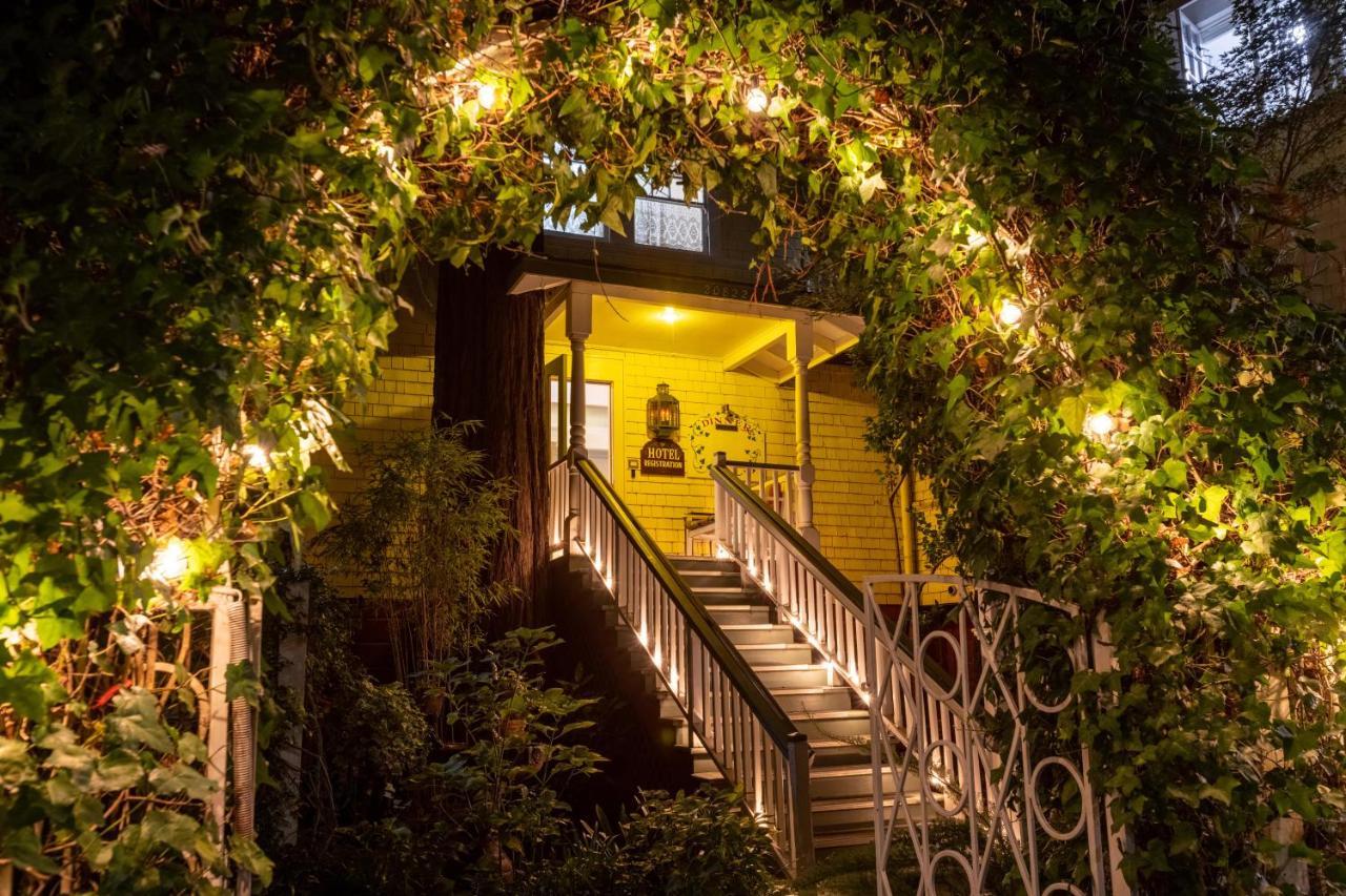 Boho Manor Hotel Monte Rio Екстериор снимка