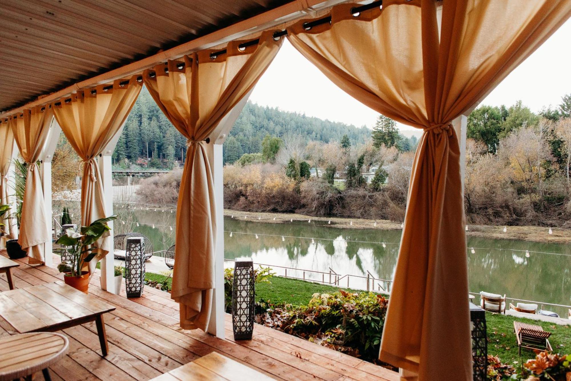 Boho Manor Hotel Monte Rio Екстериор снимка